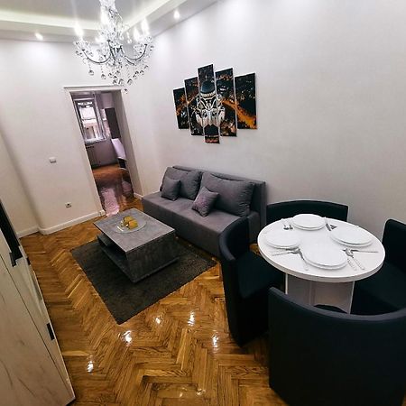 Victory Apartment - Heart Of Belgrado Buitenkant foto